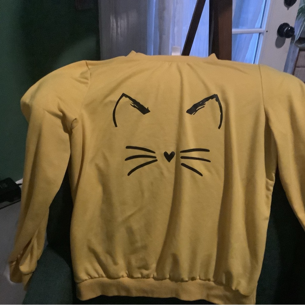 Yellow Cat Face Sweatshirt